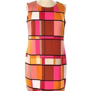 Pretty fun colorful pink dress. Perfect condition